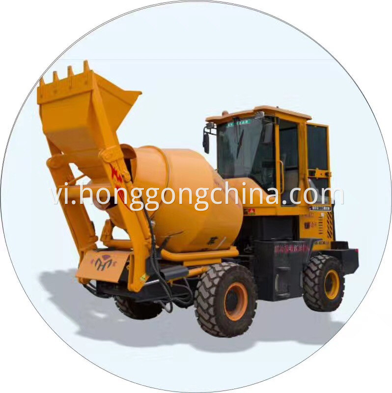 Portable self-loading Concrete plant